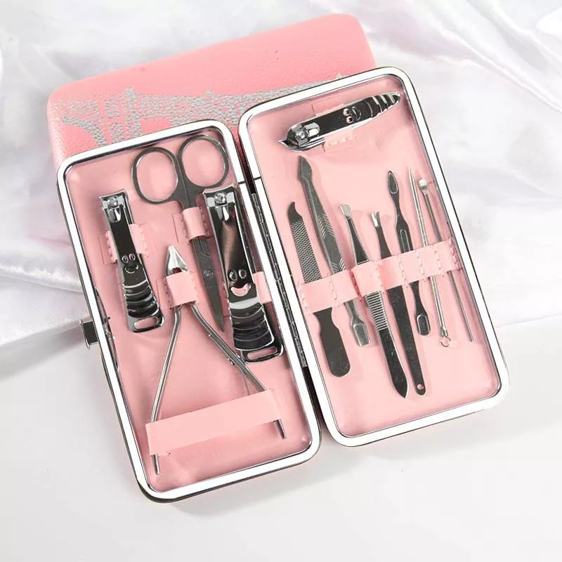 नैसर्गिक नखांवर क्रिस्टल नेल फाइल सौम्य का आहे